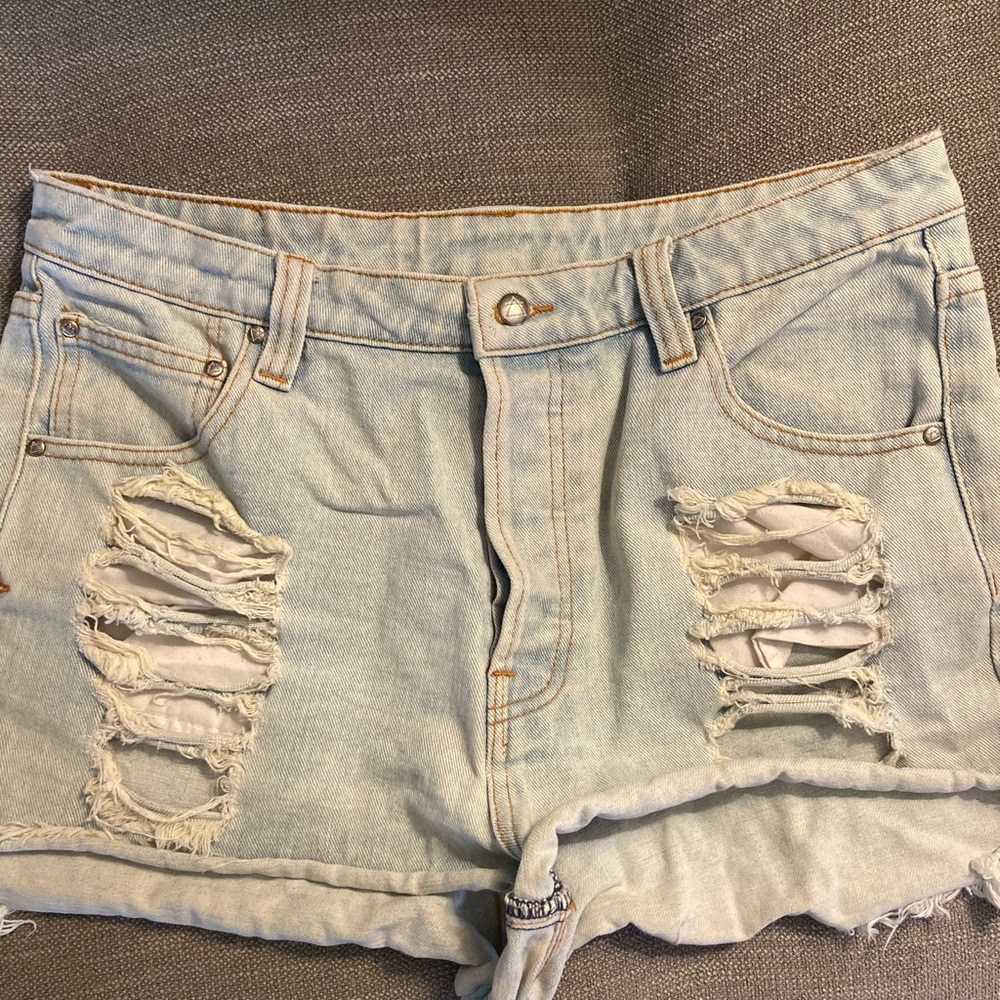 Somedays lovin denim shorts